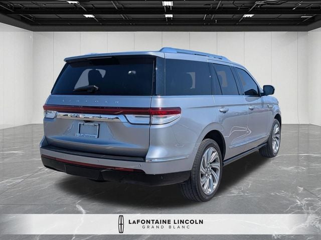 2022 Lincoln Navigator Standard 4WD!
