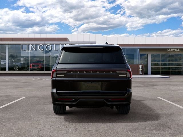 2027 Lincoln Navigator Premiere