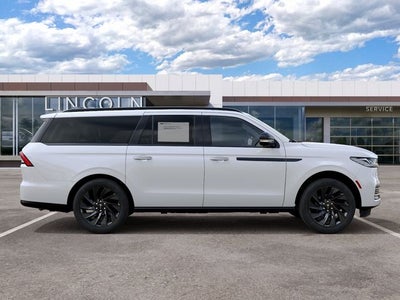 2027 Lincoln Navigator L Reserve