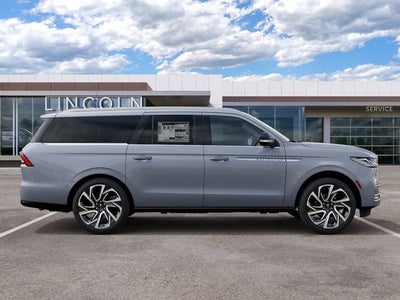 2027 Lincoln Navigator L Reserve