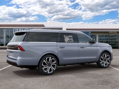 2027 Lincoln Navigator L Reserve