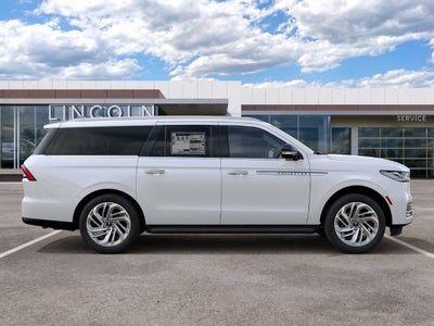 2027 Lincoln Navigator L Premiere