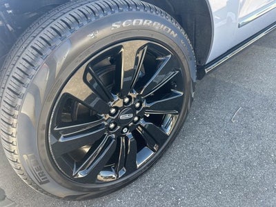 2024 Lincoln Navigator L Black Label