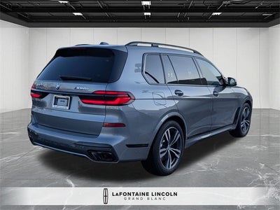 2025 BMW X7 M60i