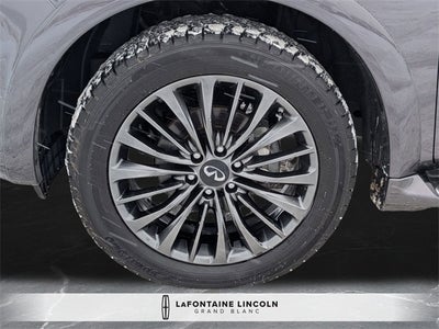 2024 INFINITI QX80 Premium Select