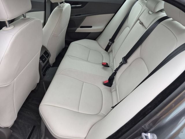 2018 Jaguar XE 25t Premium