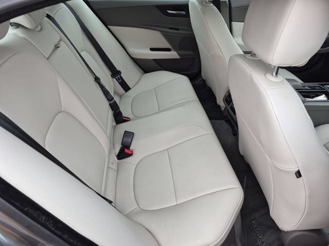 2018 Jaguar XE 25t Premium