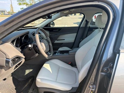 2018 Jaguar XE 25t Premium