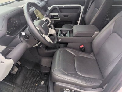 2023 Land Rover Defender 130 SE 4X4