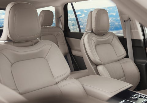 The interior of a 2024 Lincoln Aviator® SUV in the Sandstone interior color | LaFontaine Lincoln Flushing in Flushing MI