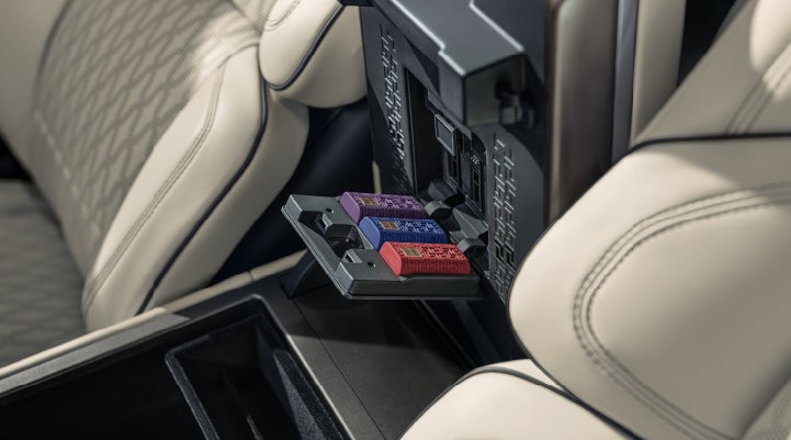 Digital Scent cartridges are shown in the diffuser located in the center arm rest. | LaFontaine Lincoln Grand Blanc in Flint MI
