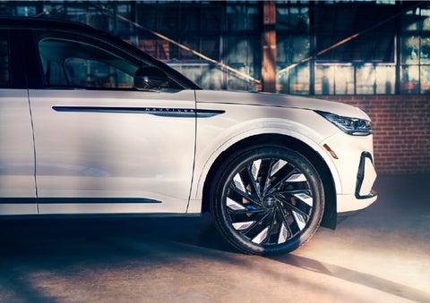 The wheels of the available Jet Appearance Package are highlighted. | LaFontaine Lincoln Grand Blanc in Flint MI