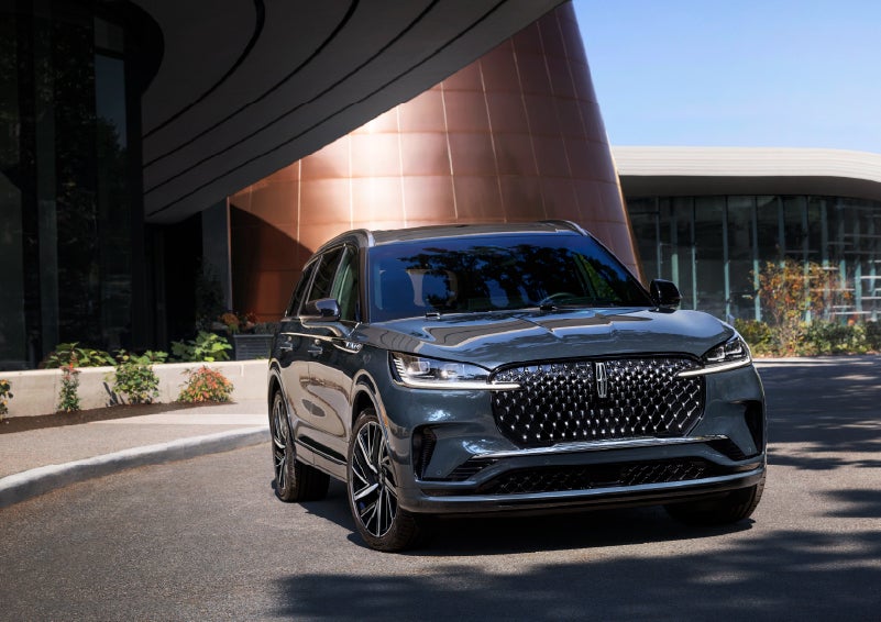 A 2026 Lincoln Black Label™ Aviator® SUV is shown with the available Special Edition Package. | LaFontaine Lincoln Grand Blanc in Flint MI