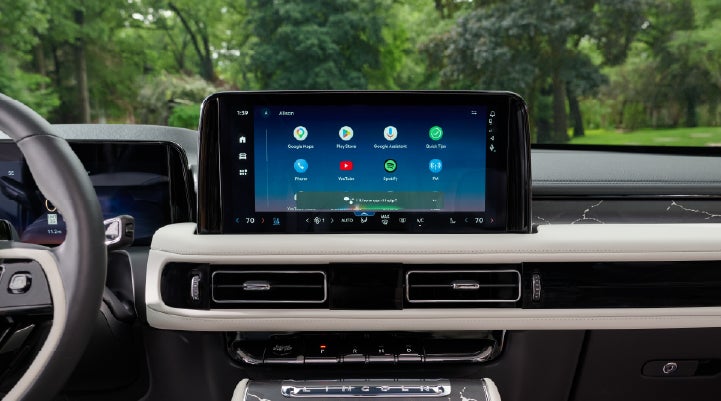 The center touchscreen inside a 2027 Lincoln Aviator® Black Label™ SUV | LaFontaine Lincoln Grand Blanc in Flint MI