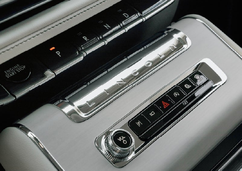 The piano key gear selector of a 2027 Lincoln Aviator® Back Label™ SUV. | LaFontaine Lincoln Grand Blanc in Flint MI