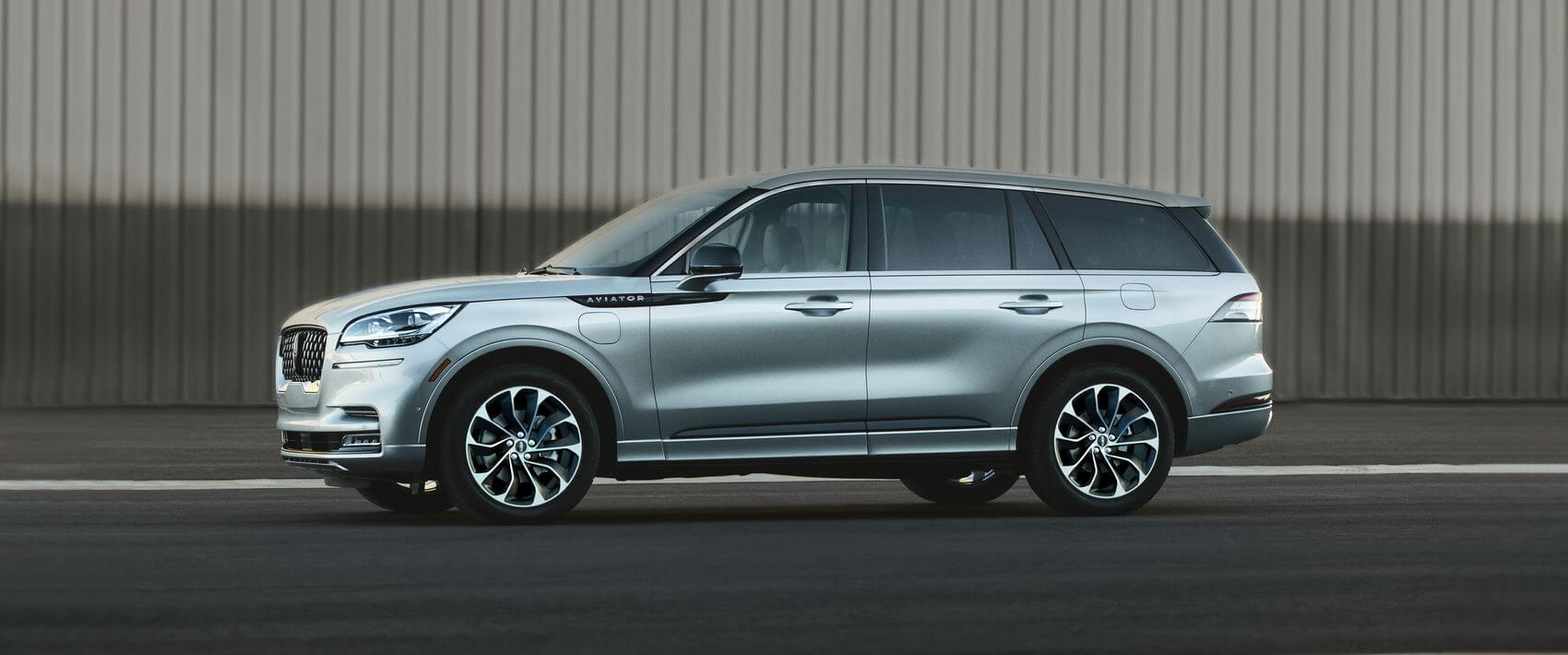 Aviator Side Profile