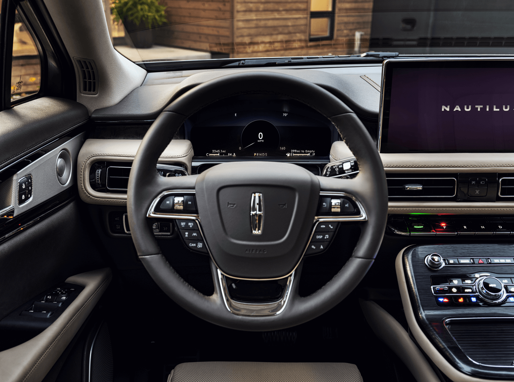 2022 Lincoln Nautilus Interior
