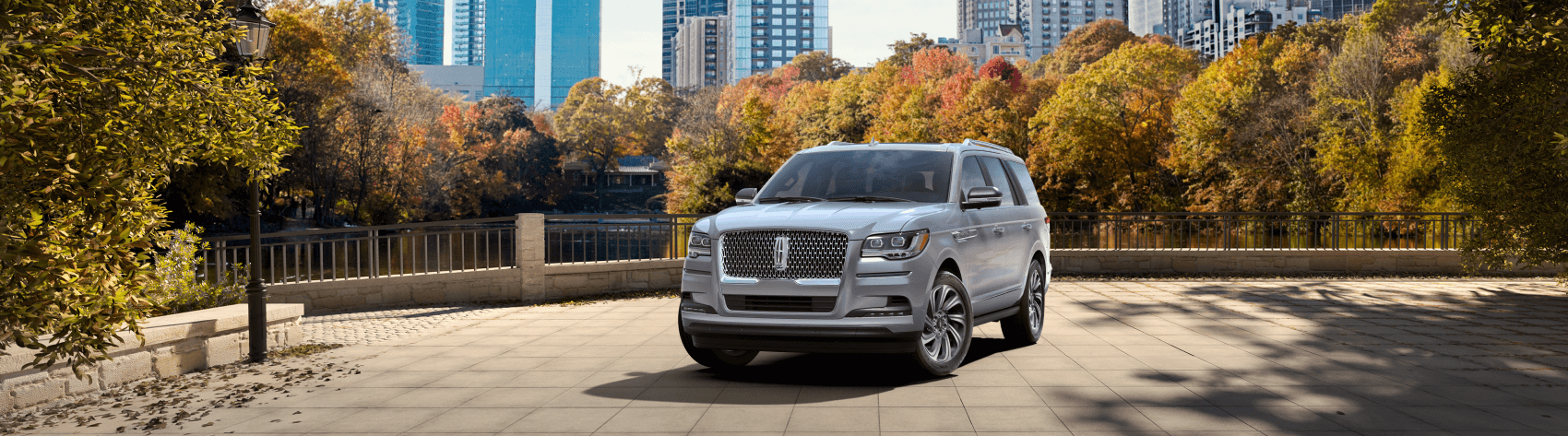 #2022 Lincoln Navigator Silver