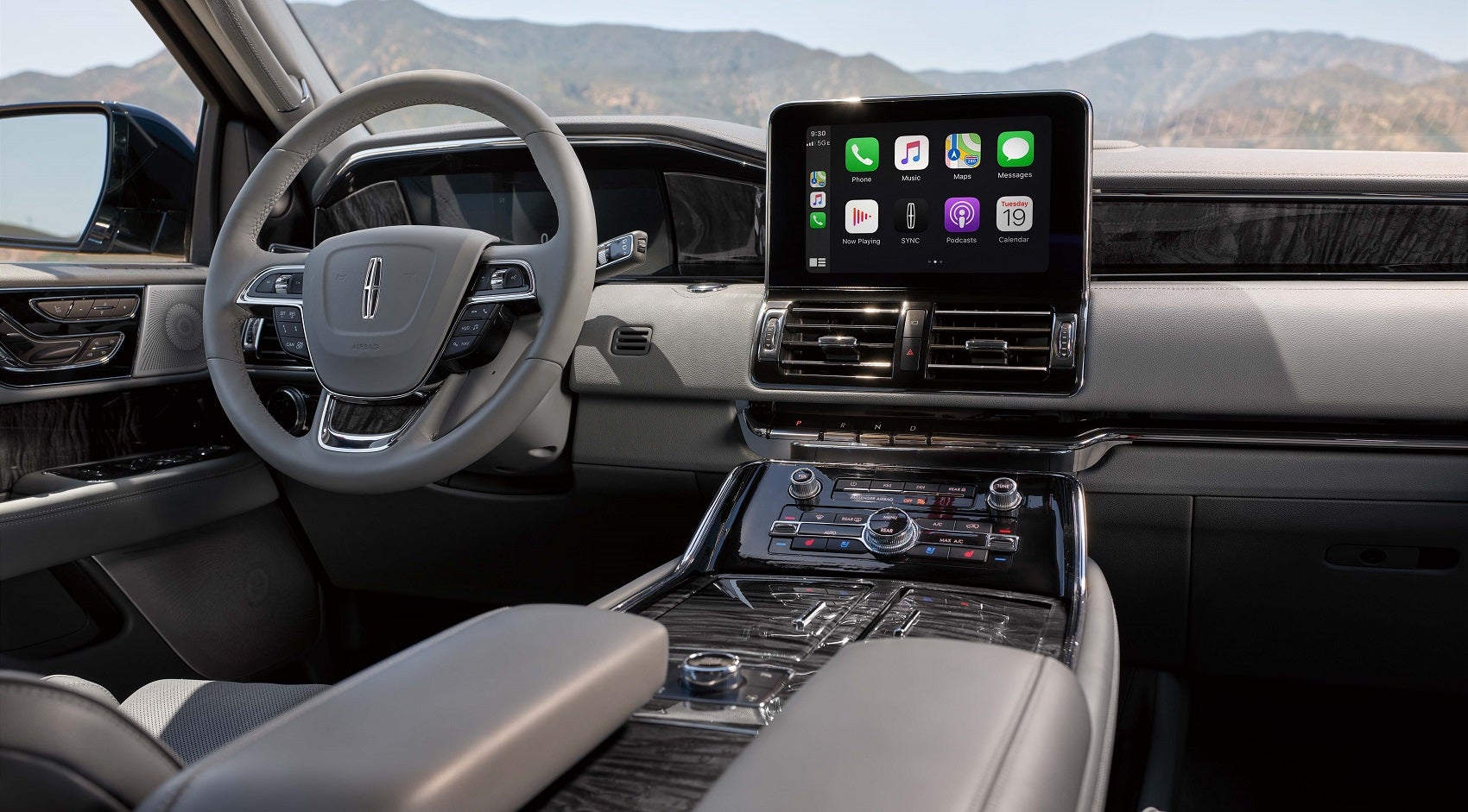 Entertainment at Your Fingertips: Lincoln SYNC® Technology
