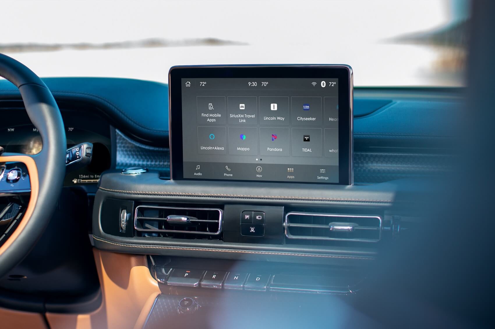 Lincoln Aviator: Interior Tech