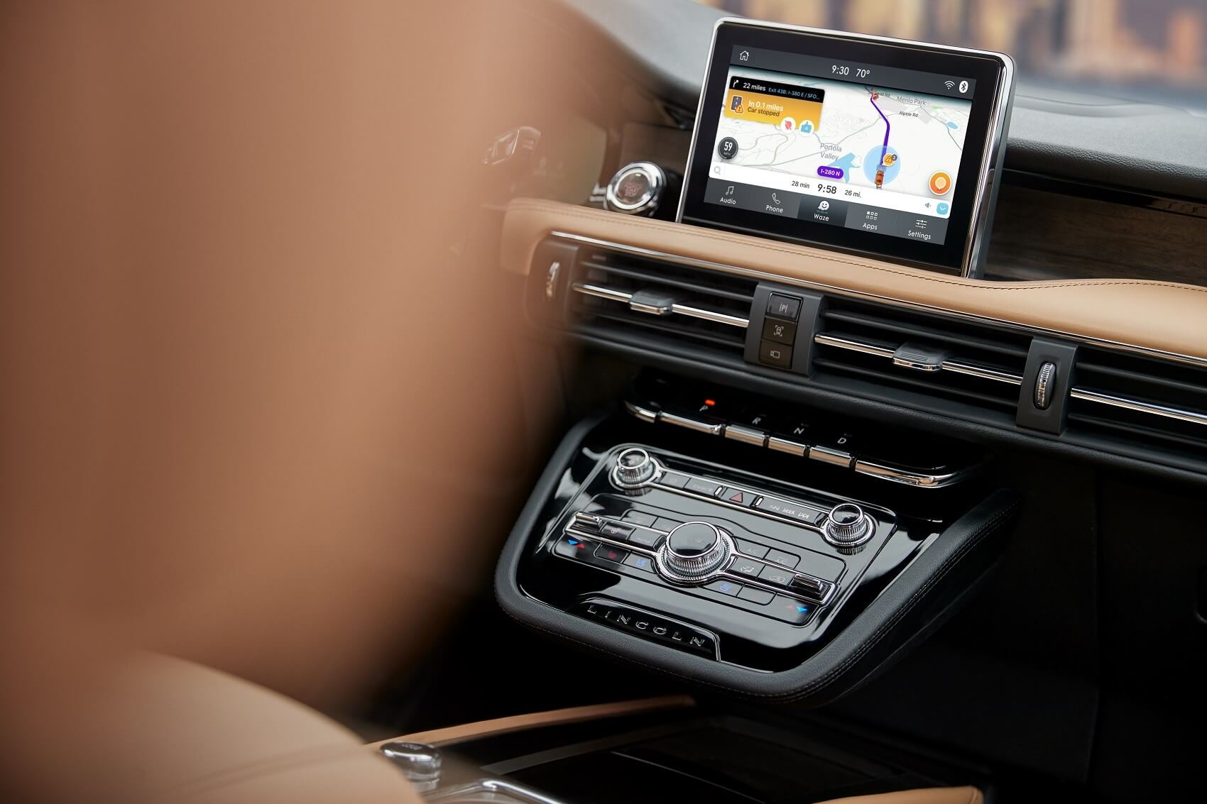 Lincoln Corsair Interior Tech